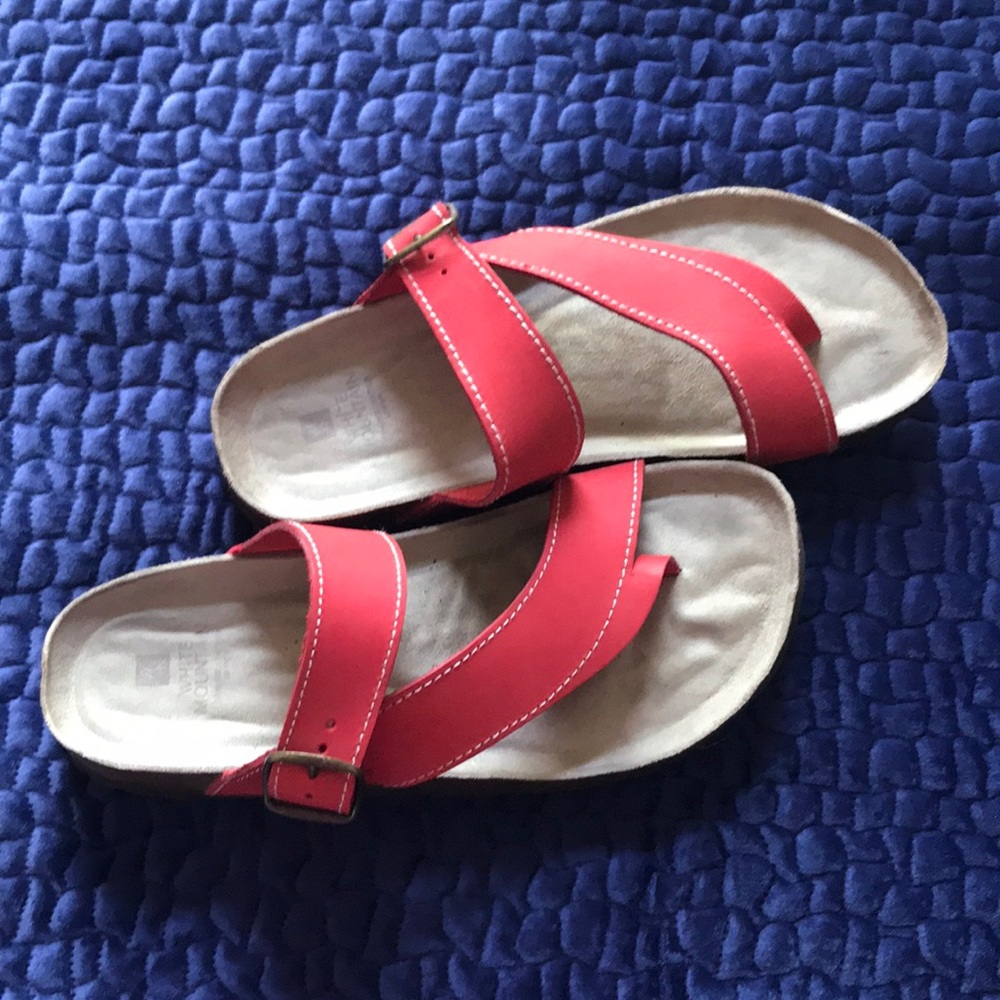 Beautiful little sandals perfect for summer
